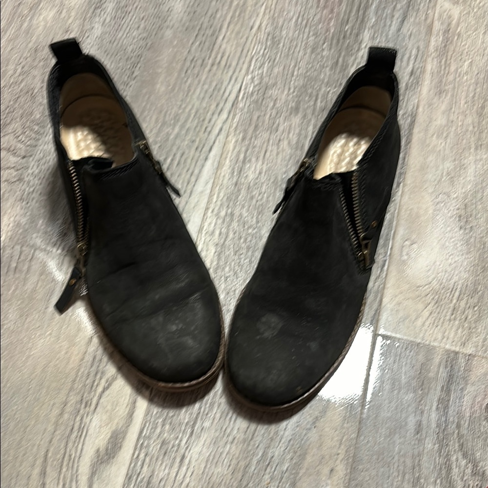 Hush Puppy Stylish Black Leather Ankle Boots